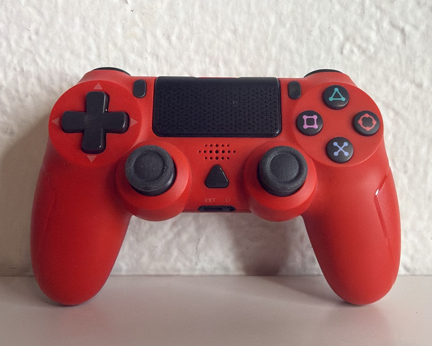 Sony Consoles: PS4 Rot Controller  – D'occasion à Ehrendingen par lax21