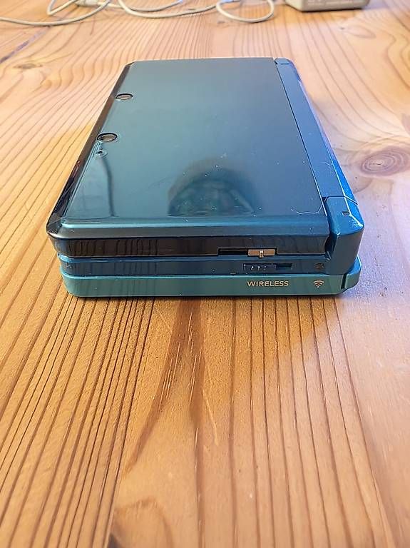 Console: Nintendo 3DS mit Netzteil & Schutzhülle – Usato da Schaffhausen venduto da JG1234 3