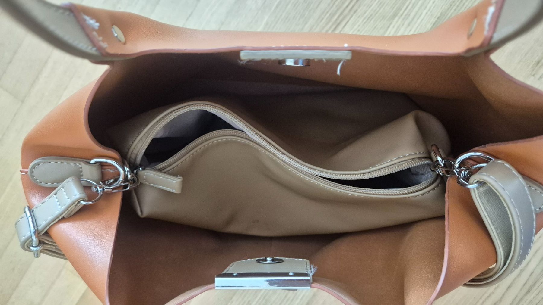David Jones Taschen für Damen: David Jones Tasche orange – Gebraucht aus Eichberg von Land-Ei 1