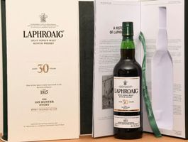 Laphroaig 30 Years Ian Hunter Book 2 Islay Whisky 48.2%