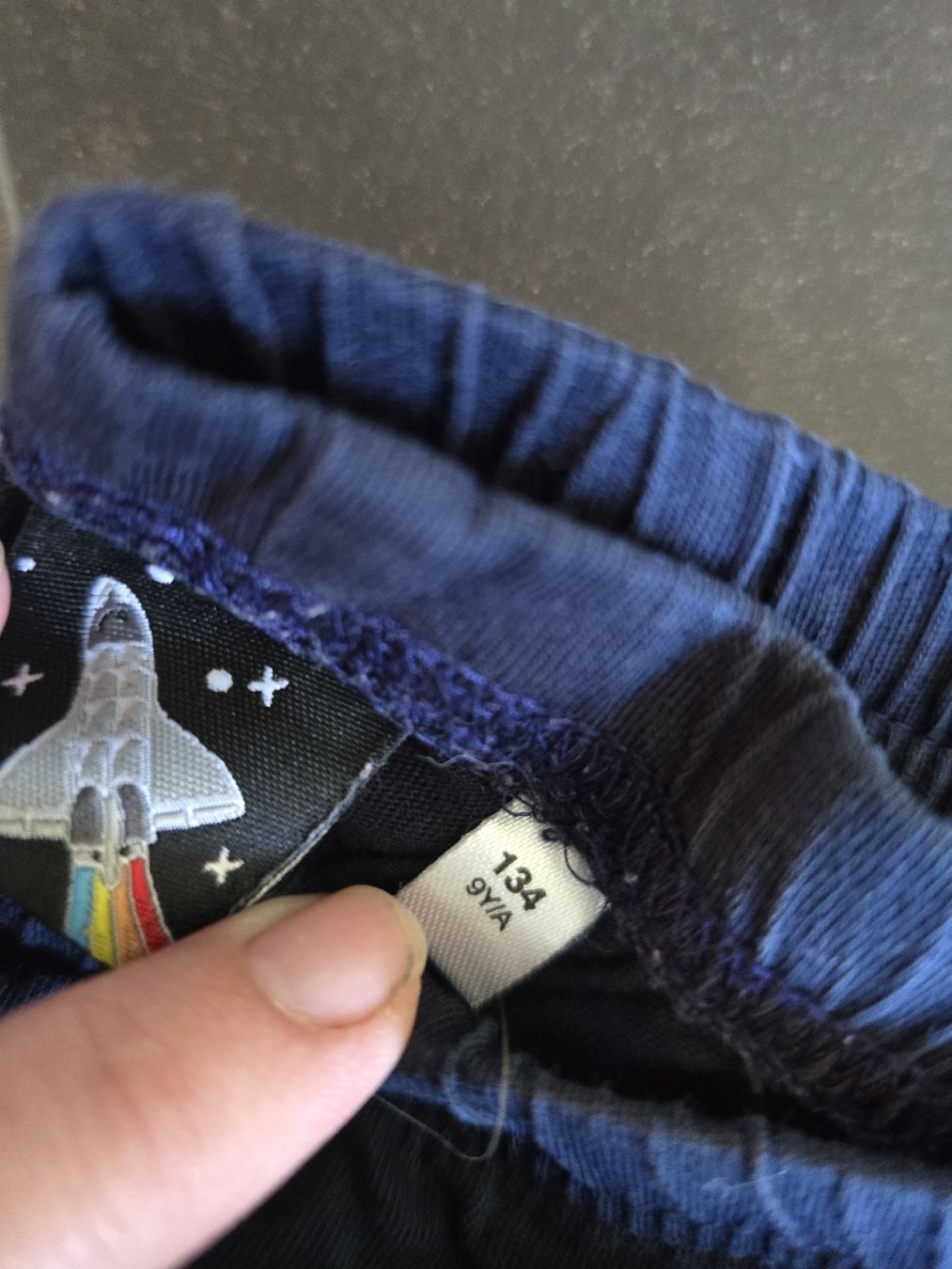 Pigiama & Simili: Pyjama Nasa, dunkelblau Grösse 134 – Usato da Unterentfelden venduto da Panda-87 3
