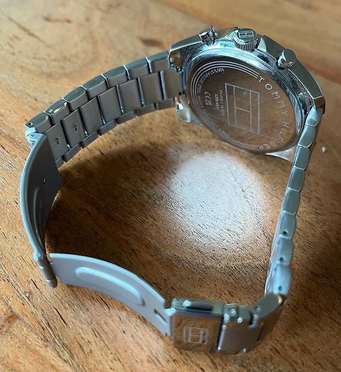 Tommy Hilfiger Orologi: Tommy Hilfinger – Usato da Wettingen venduto da mamaluz 4