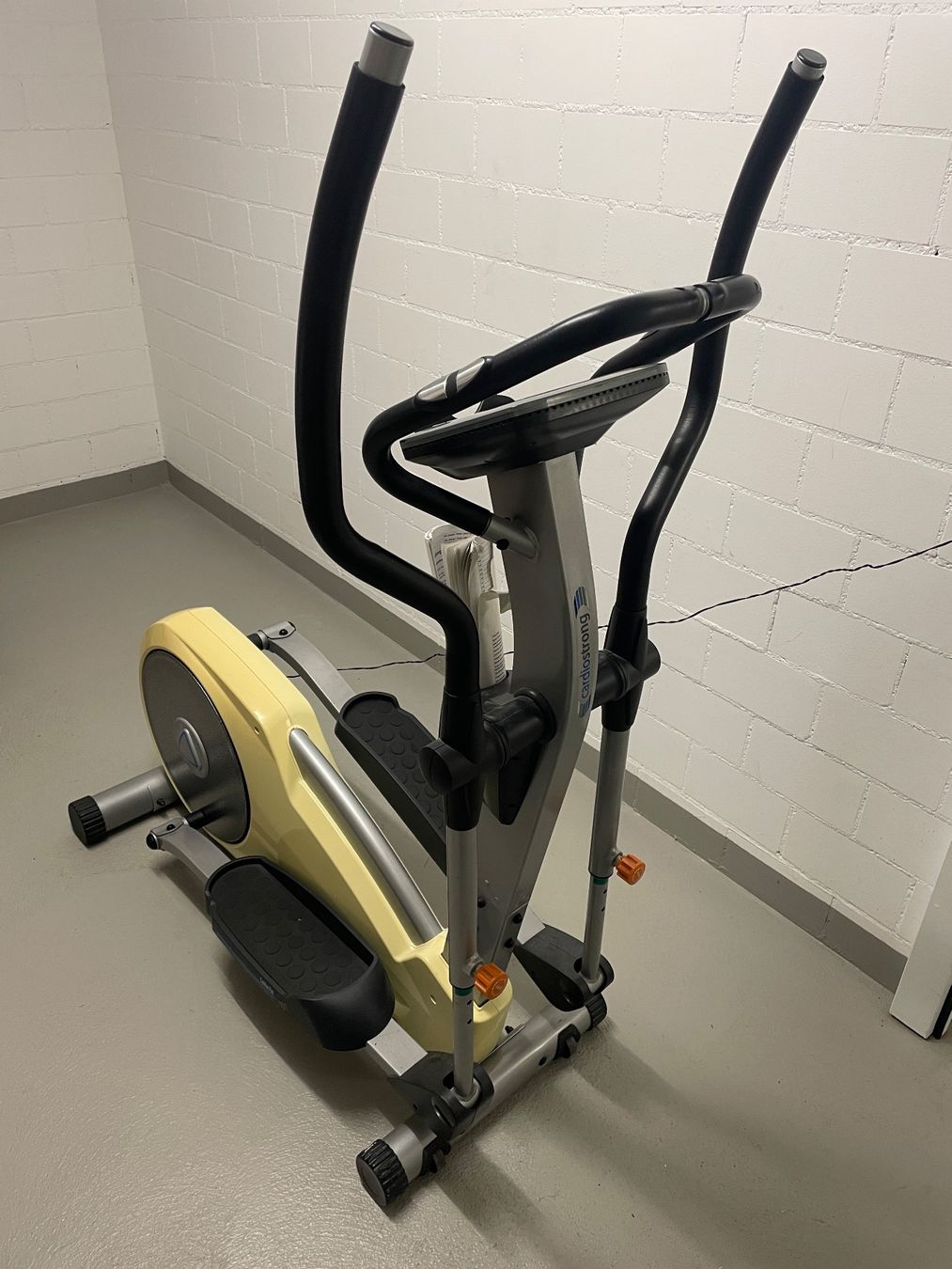 CardioStrong Hometrainer: CardioStrong EX40 Crosstrainer – Usato da Grüningen venduto da cor_wm7j 2