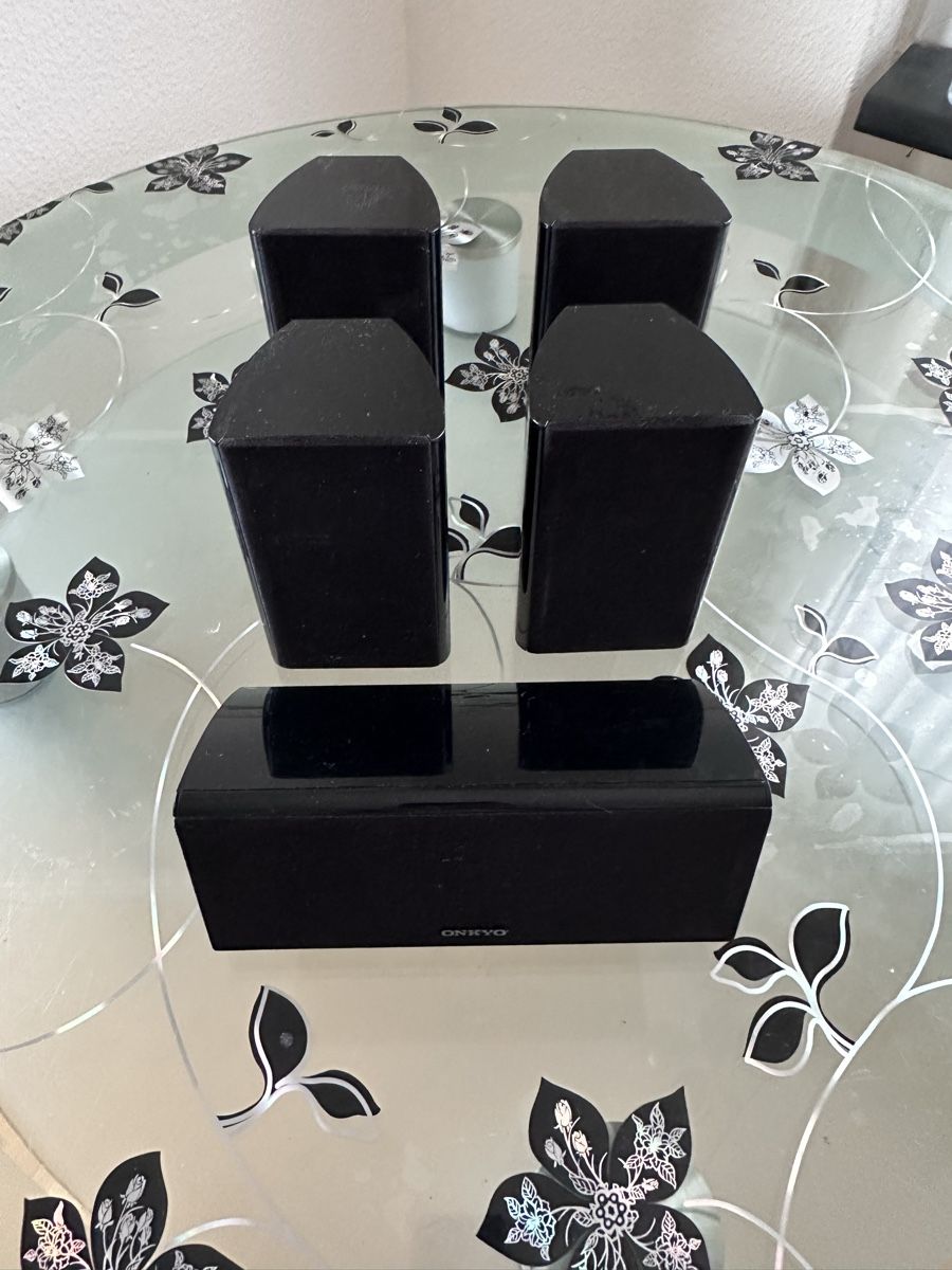 Onkyo Home Cinema: Onkyo 5.1 Lautsprecherset - ohne Kabel – Usato da Wädenswil venduto da ome_qx7l 1