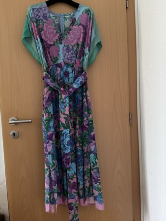 Sommerliches Blumenkleid, Grösse 36, Vintage Look!