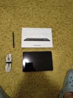 Samsung Galaxy Tab S8 5G Tablet, Display leicht kaputt, 