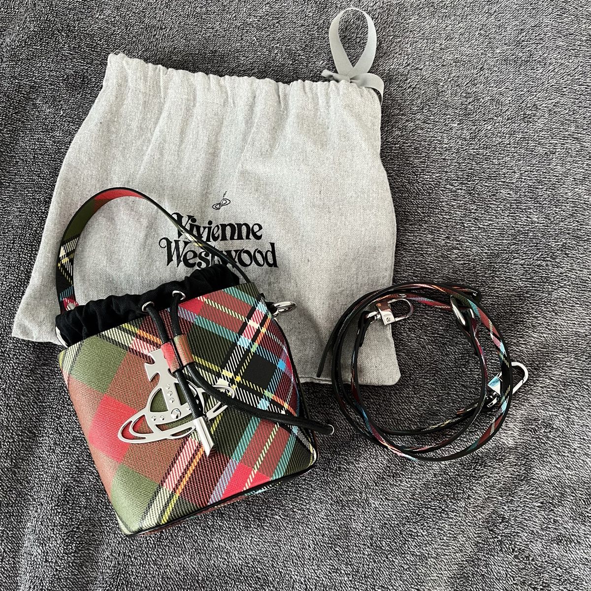 Vivienne Westwood Sacs femmes: Vivienne Westwood Tasche – Neuf avec emballage d'origine à Zug par saskia-chiara