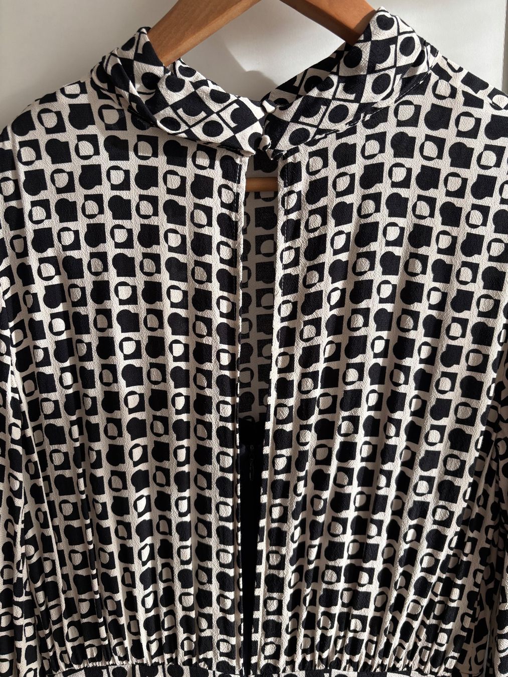 Esprit Vestiti: Langes Viskosekleid mit Unterkleid – Nuovo (secondo la descrizione) da Niederrohrdorf venduto da Madoqua 4