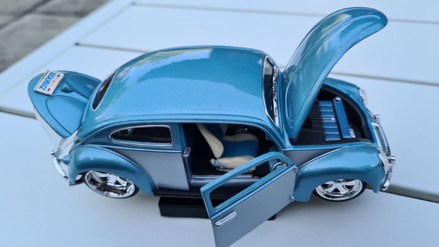 Maisto Modellini d'auto: VW Käfer 1:24 – Usato da Emmenbrücke venduto da Eichhoefli 1