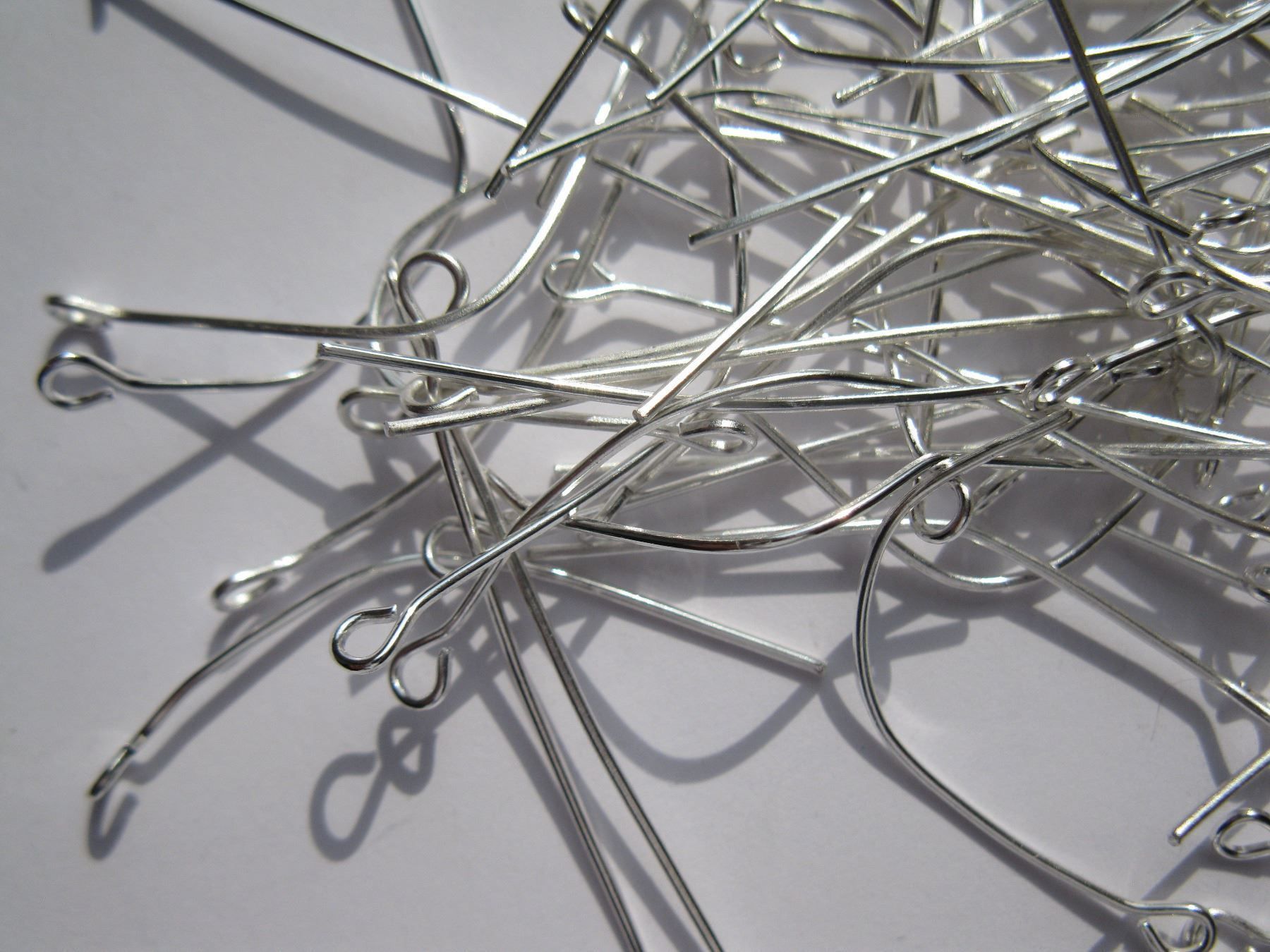 Perlen (unechte): 350 Kettelstifte versilbert 40mm – Neu und originalverpackt aus St. Margarethen TG von LuanaKa 1