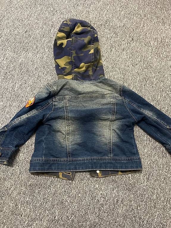 Giacche & Cappotti: Jeansjacke Kind gr 80 – Usato da Thun venduto da schane92 1