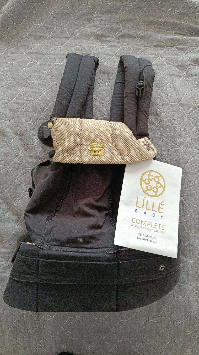 Bauch- & Rückentragen: Lillebaby Complete Babytrage, Sand/Black – Gebraucht aus Kaltbrunn von MaijaP