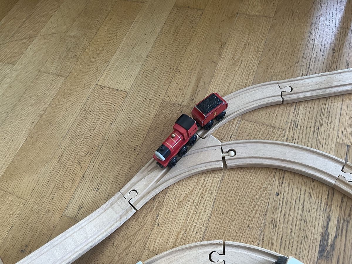 Brio Spielzeuge: Grosse Brio Bahn – Gebraucht aus Pfäffikon SZ von Marroni22 4
