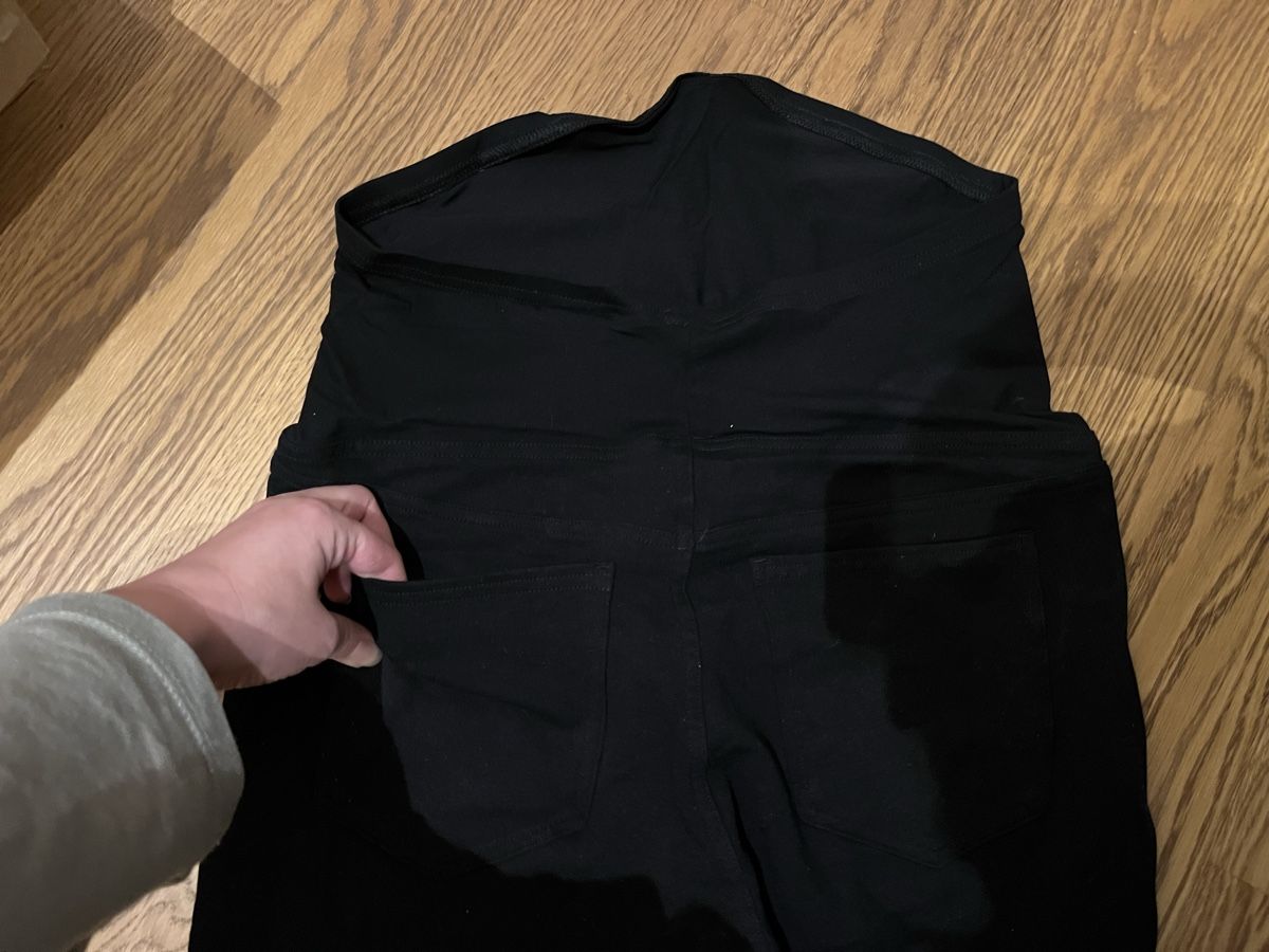 H&M Hosen: Neue schwarze Schwangerschaftshose H&M elastisch 38 – Neu (gemäss Beschreibung) aus Zürich von car_cr6w 1
