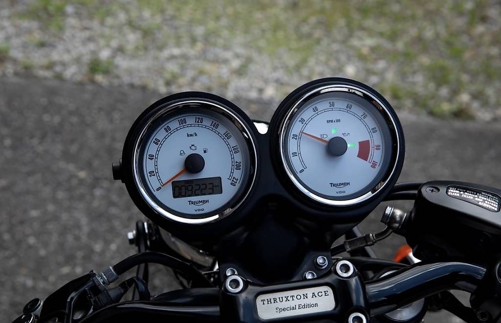 Strada: Triumph Thruxton Ace (Sonderedition) zu verkaufen – Usato da Bern venduto da MarcGubi 2