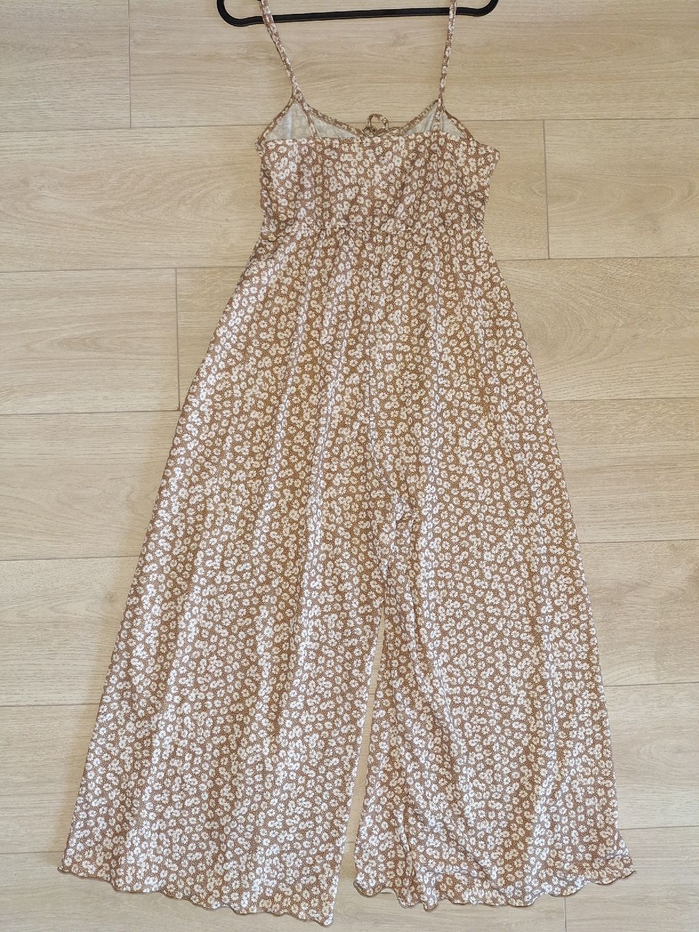 Jumpsuits: Combinaison fleurs – D'occasion à Ecublens FR par kla_th5j 1