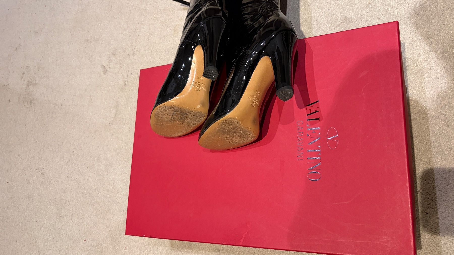 Valentino Scarpe da donna: Stiefel Valentino Garavani 38,5 – Usato da Liestal venduto da Goldart 3