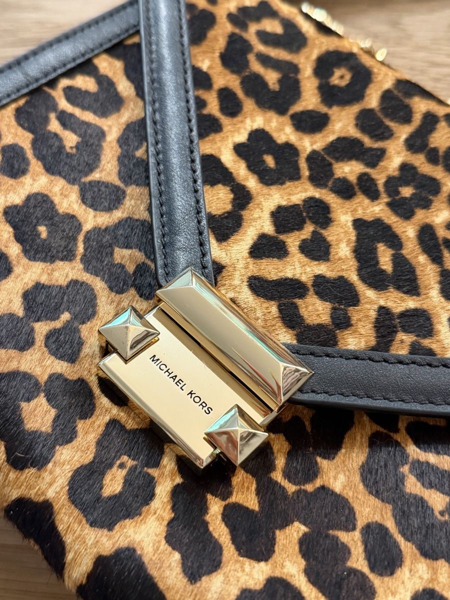 Michael Kors Taschen für Damen: Michael Kors Tasche in Leo Print – Neu (gemäss Beschreibung) aus Bern von Natacha1997 1