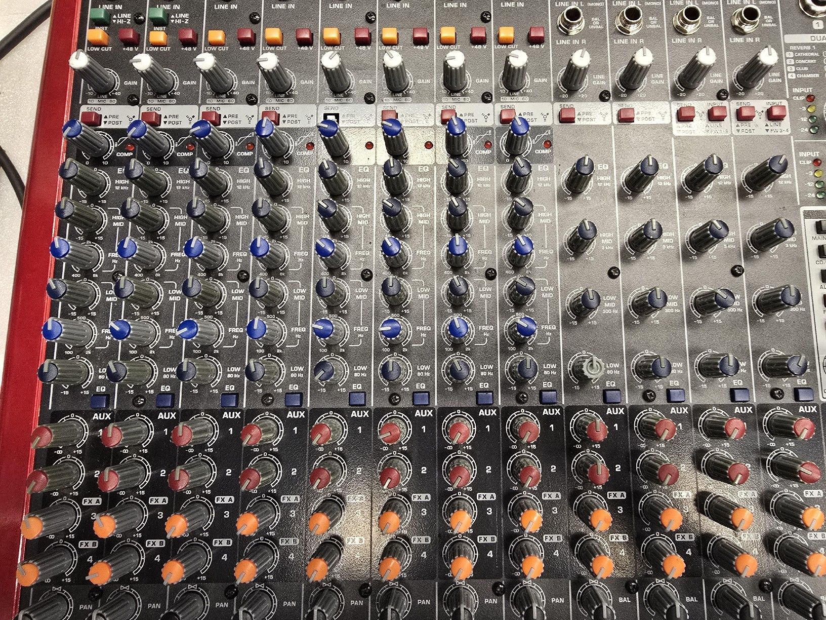 Behringer Mischpulte: Behringer XENYX UFX1604 Mit 2 Separate Effekte – Gebraucht aus Zürich von Roy-Events-Zurich 3