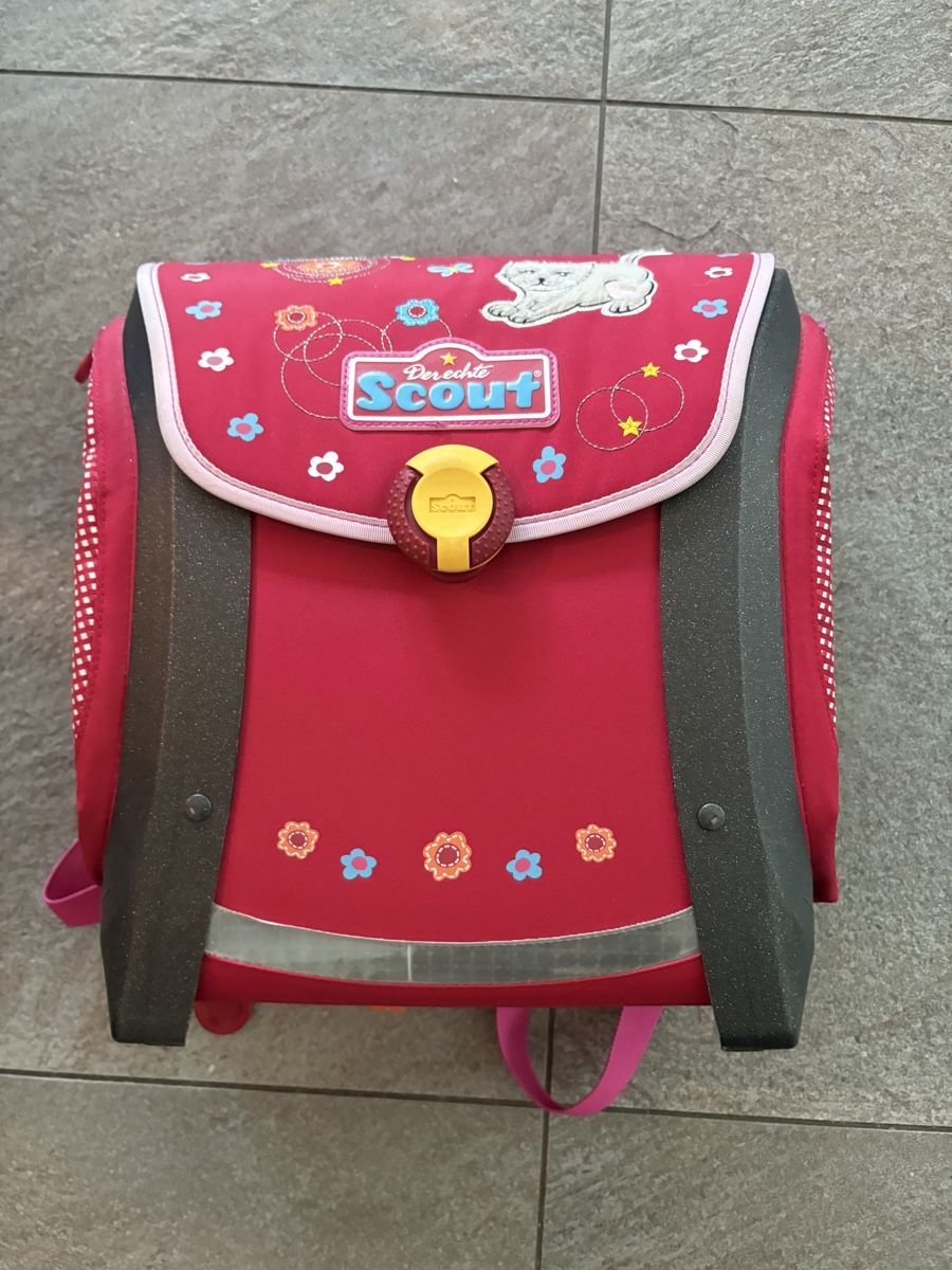Borse & Zaini: Durable Scout School Backpack - Ready for New Adventures! – Nuovo (secondo la descrizione) da Binningen venduto da mlibor