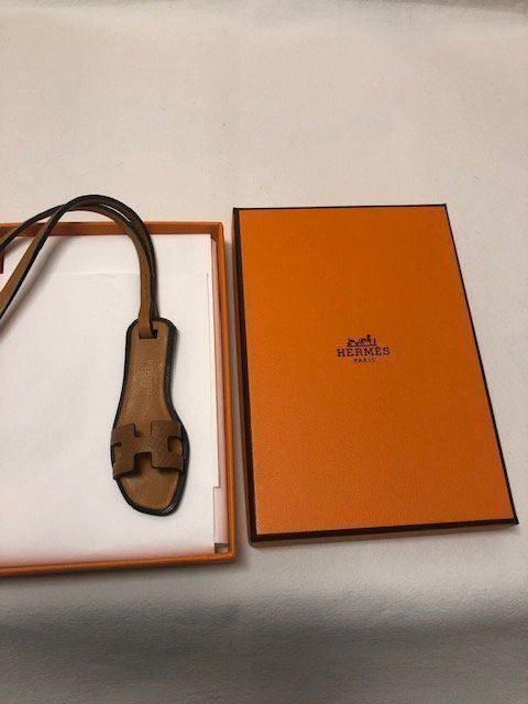 Taschen für Damen: Hermes Nano Oran – Neu und originalverpackt aus Winterthur von chanel_love