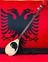 Albanisches Musikinstrument Qifteli