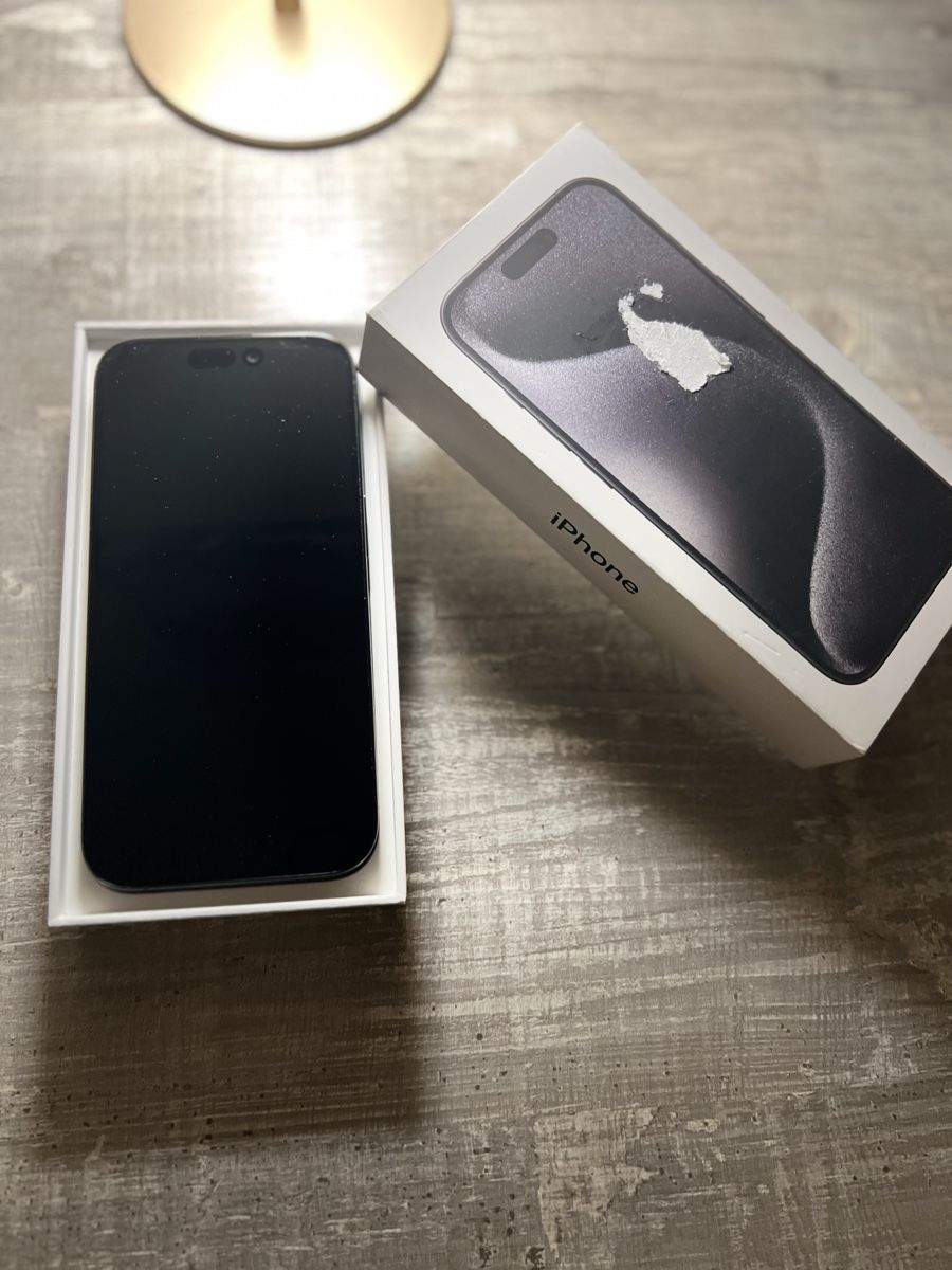 Apple Portables: iphone 15pro 1Tb – D'occasion à Neuhausen par anw_dcq9 1