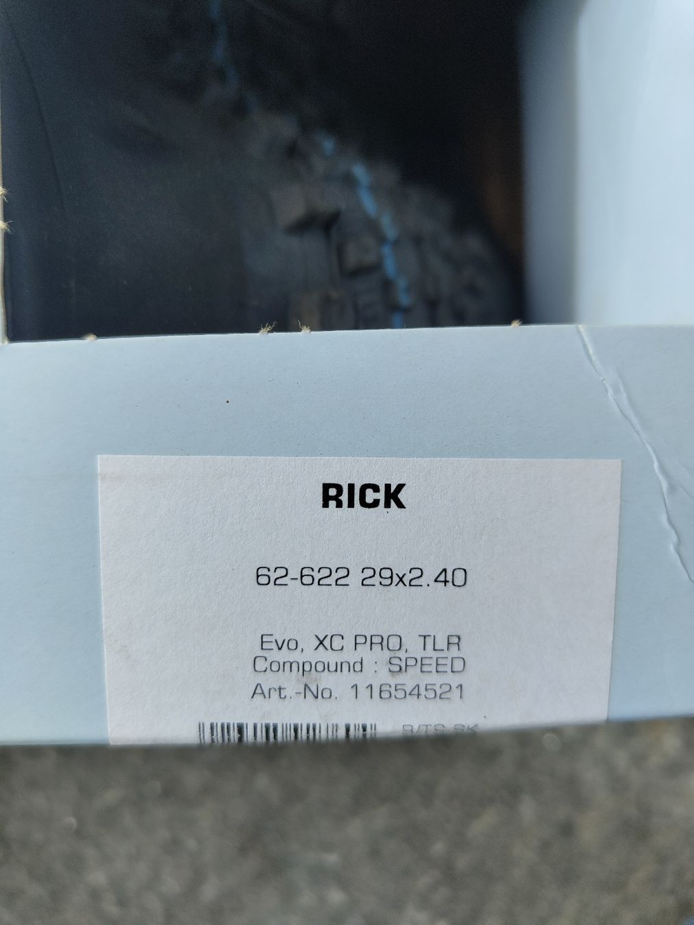Schwalbe Pneumatici & Ruote complete: Schwalbe Rick Race 29x2.40 – Nuovo e nell'imballaggio originale da Appenzell Steinegg venduto da Knechtle 1