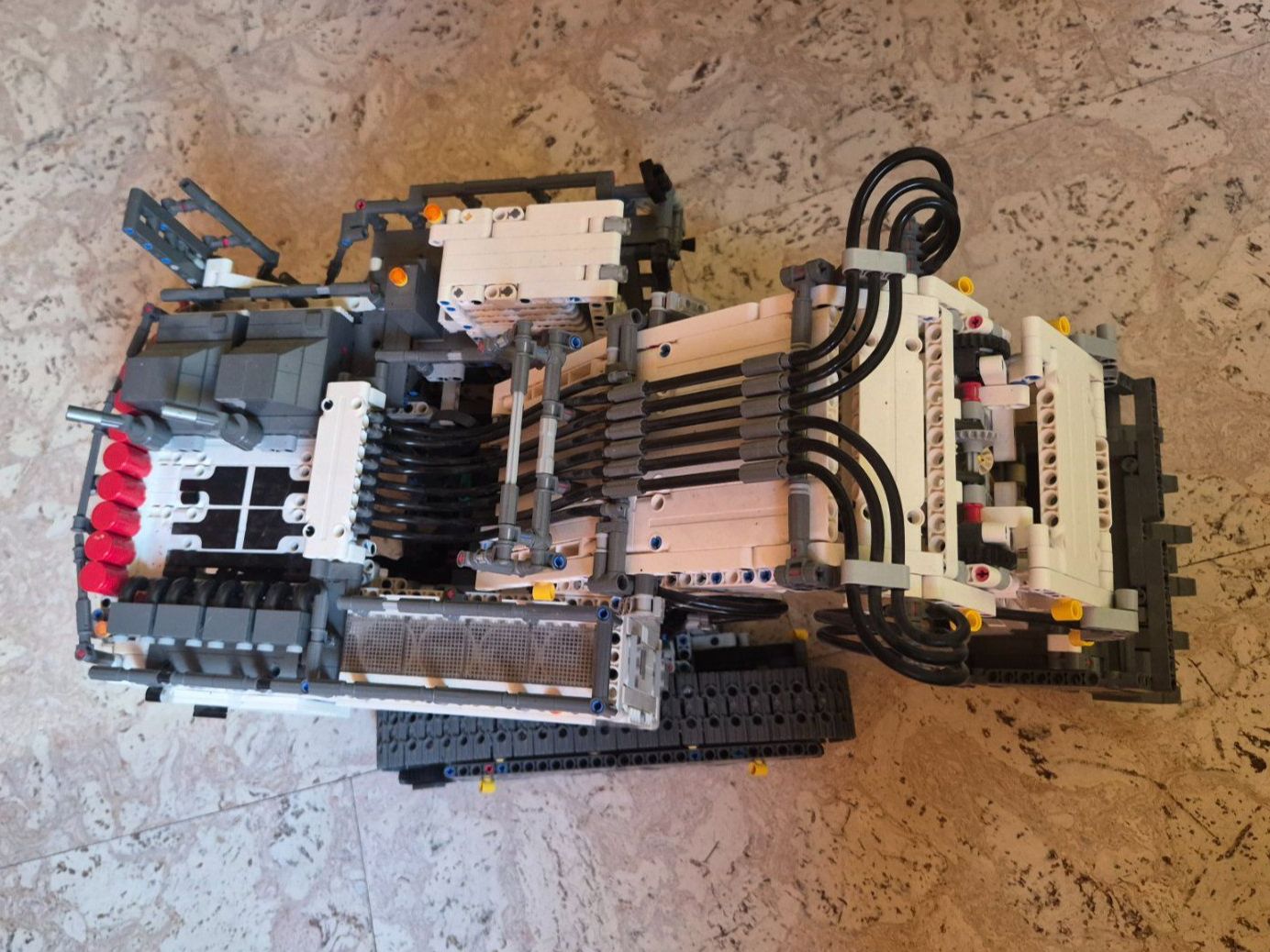 Lego Kit di costruzioni: LEGO Liebherr Bagger R 9800 – Usato da Sundlauenen venduto da Goobeli 2