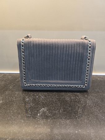 Damen Tasche Grau mit Kette – NEU
