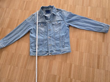 Zara Man Jeansjacke Grösse L hellblau