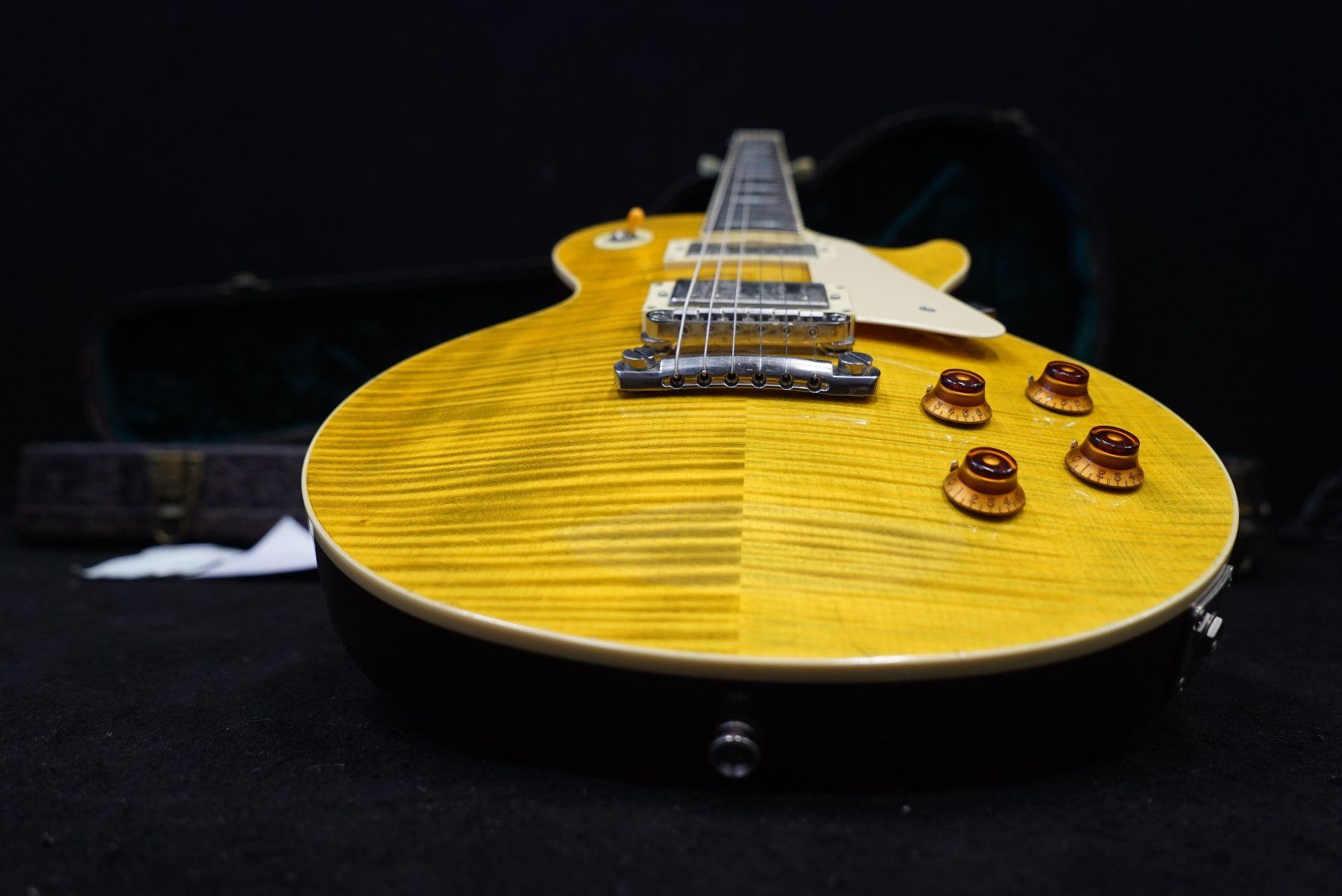 Maybach Strumenti musicali: Maybach Lester Wild Saffron Custom Shop Aged Koffer – Usato da Ortschwaben venduto da Musictrade 1