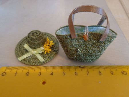 Hut und Tasche für den Modeladen/Puppenhaus
