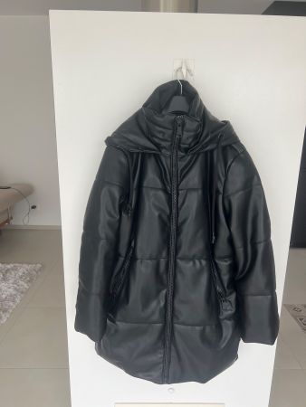 Winterjacke: ZARA, Schwarz, Leder-Optik, Grösse M