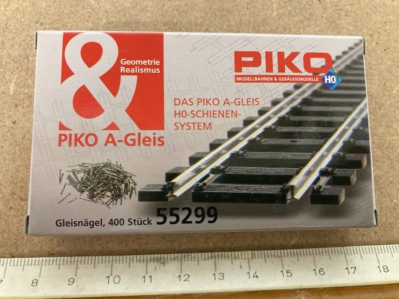 Piko H0 55299 A-Gleis 400 Stück Gleisnägel Stifte neu in OVP (Neu und ...