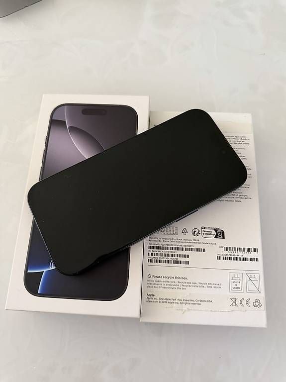 Portables: Iphone 16 Pro  – D'occasion à Gams par nre_b6s7 1