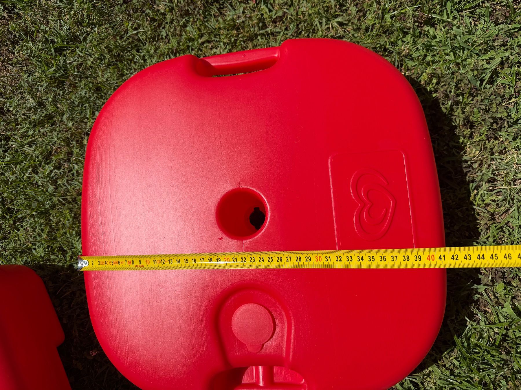 Autres: Roter Sonnenschirmständer - nie gebrauch – Neuf (Voir description) à Cugnasco par tizianaq 3