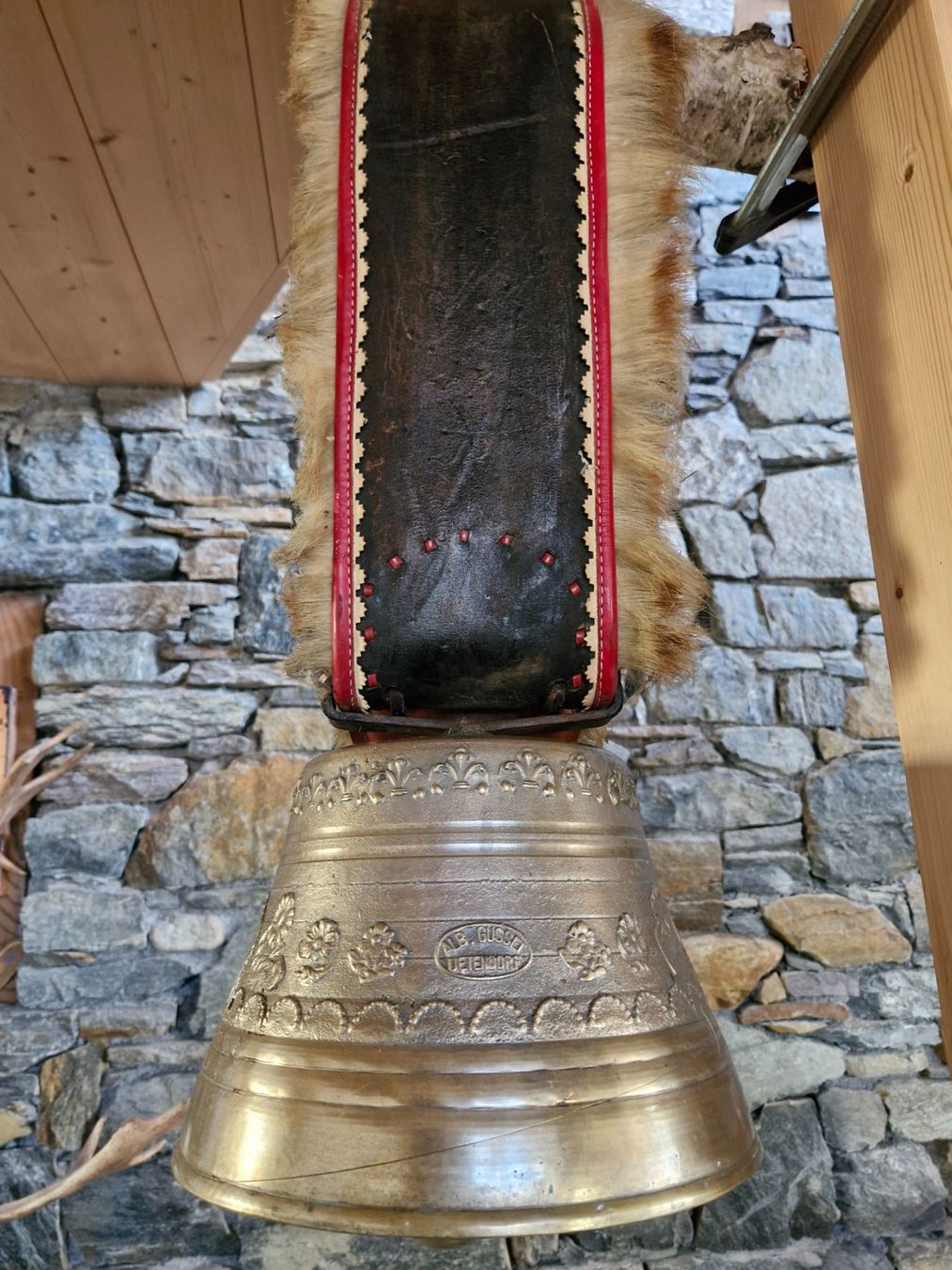 Cloches & sonnailles: Glocke Treichel – D'occasion à Guarda par rue_bpd7 2