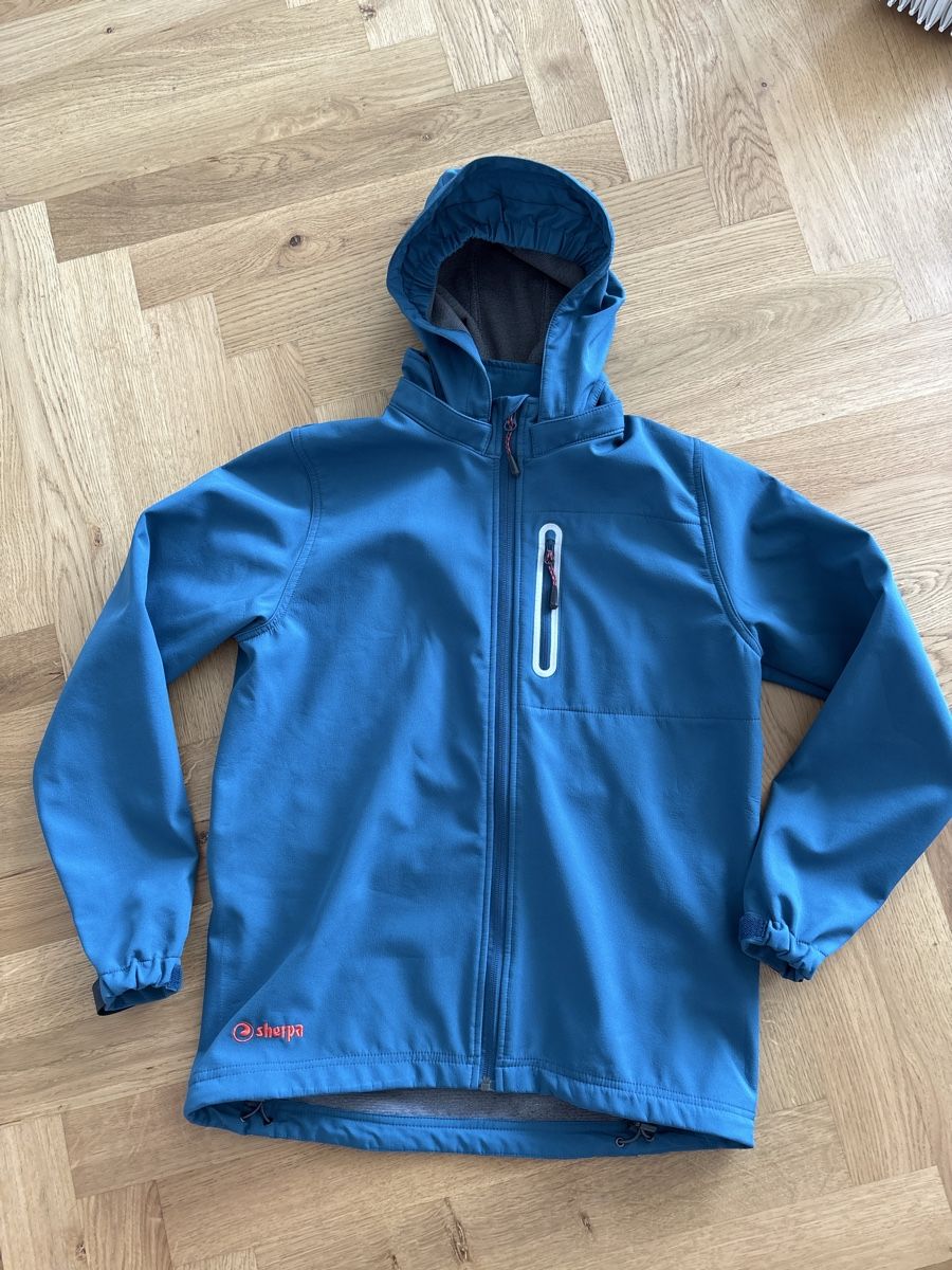 Sherpa Vestes & Manteaux: Softshelljacke von Sherpa, Grösse 158/164 – Neuf (Voir description) à Wohlen AG par Michi761