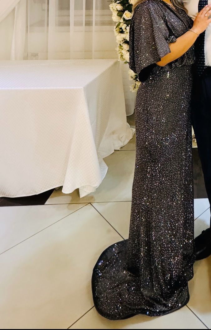 Kleider: Elegantes Abendkleid – Gebraucht aus Worblaufen von mar_tfk8