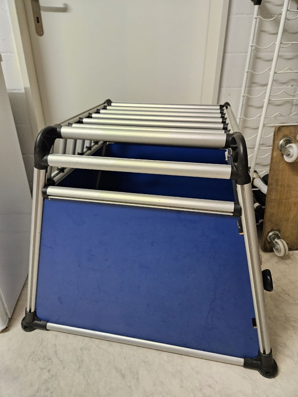 Niches, paniers: 4Pets Hundebox Transportbox – D'occasion à Mellingen par Okieh 1