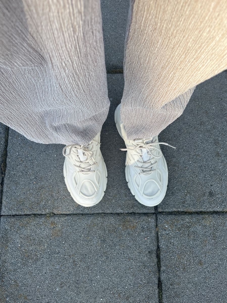 Scarpe da donna: Weisse Schuhe – Nuovo (secondo la descrizione) da Sempach venduto da nad_9fcy 1
