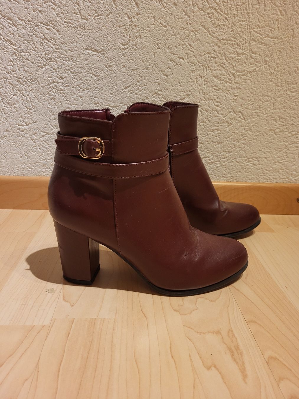Damenschuhe: Absatzstiefeletten Gr. 39 braunrot – Gebraucht aus Steffisburg von esneusdaheime 1