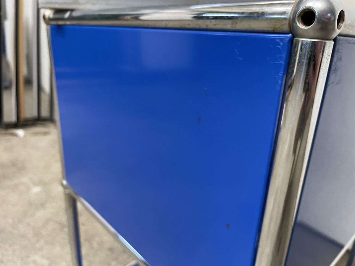 Vasi per fiori: Usm Haller Pflanzentopf Blau – Usato da Basel venduto da M.Secondhand 4