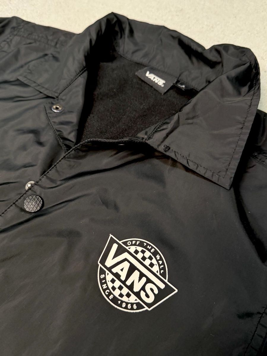 Vans Giacche: Vans Torrey Coach Jacket Schwarz Skate Classic Gr. S – Nuovo (secondo la descrizione) da Luzern venduto da Fabri2000 2