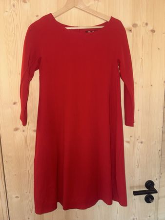 Rotes Kleid