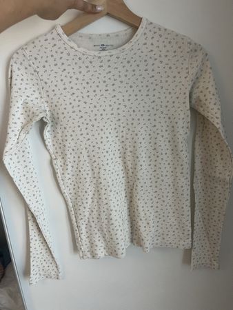 Brandy Melville Langarmshirt Floral TOP Zustand (One Size)