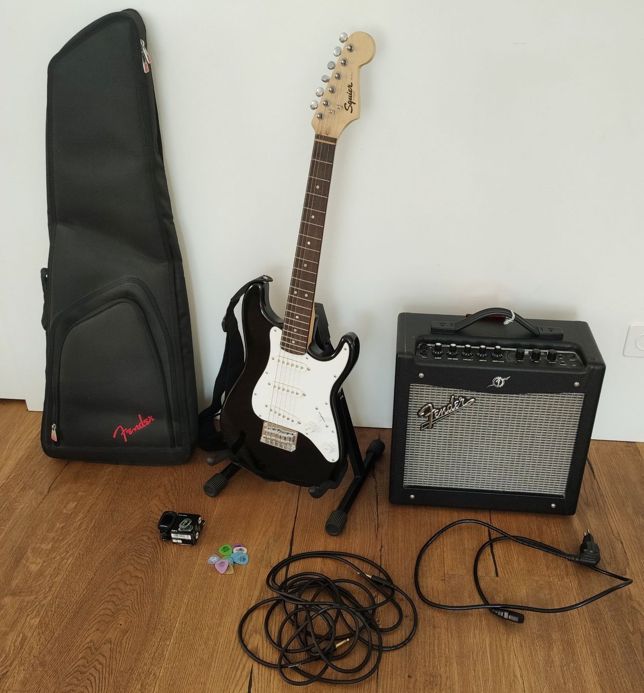 Musikinstrumente: Starterset E-Gitarre Mini – Gebraucht aus Dornach von wischfisch
