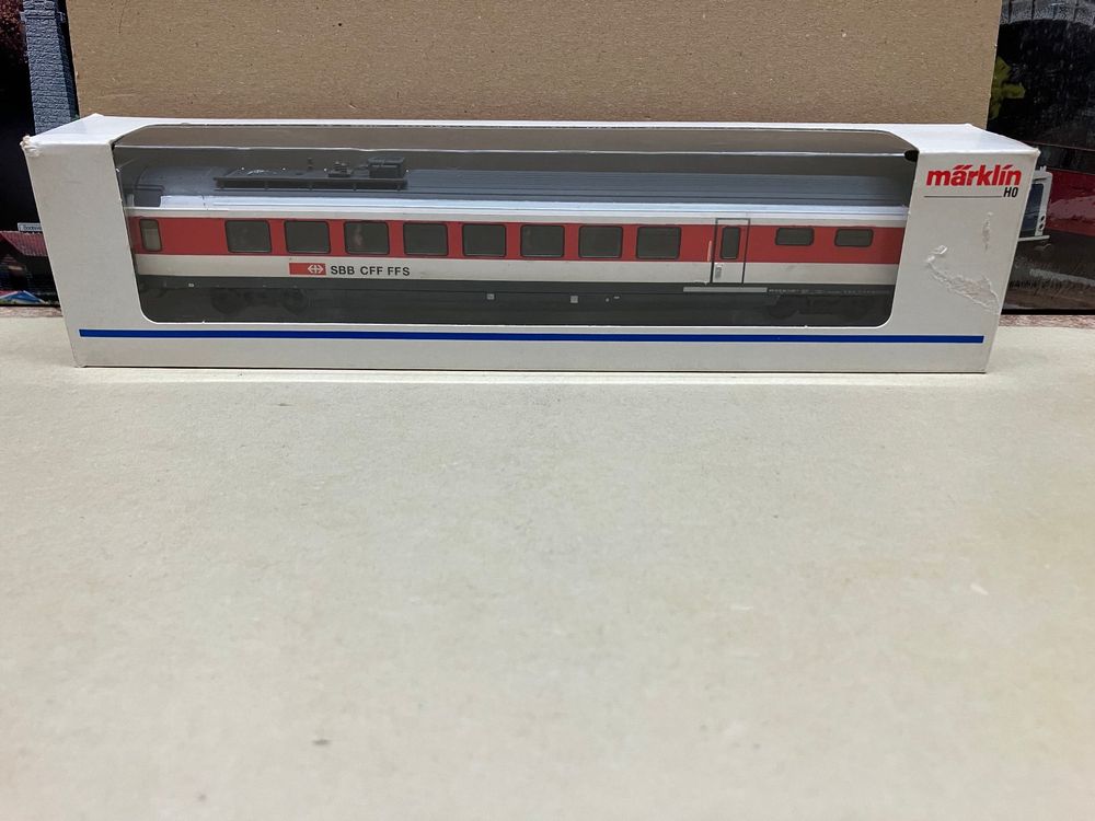 Märklin Modelleisenbahnen: Märklin 42172 Speisewagen WR der SBB, Inter-City-Design, H0 – Gebraucht aus Neuendorf von sitek071 9