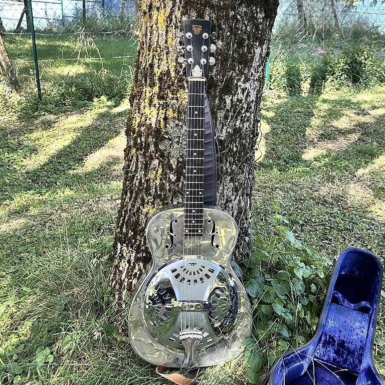Strumenti musicali: DOBRO OMI 33D  1972  Ex. Steve Howe Yes – Usato da Carouge GE venduto da Domblo 1